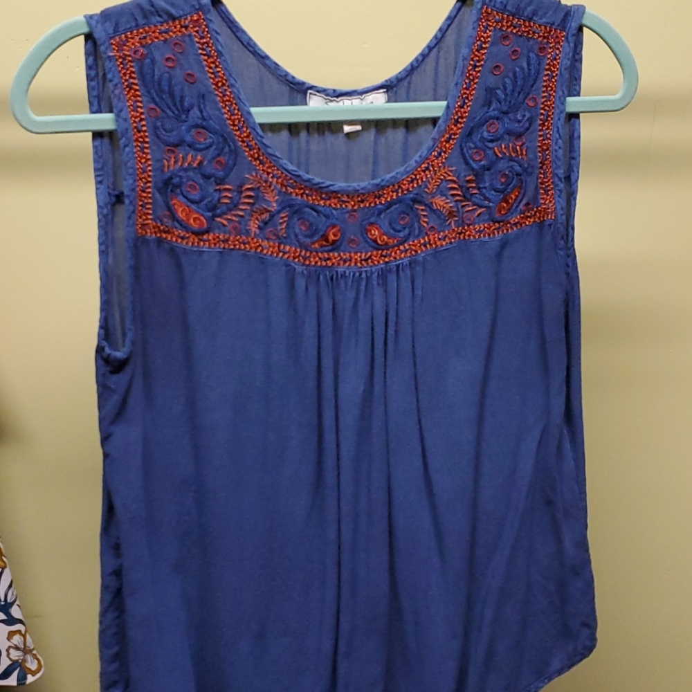 Sleeveless top